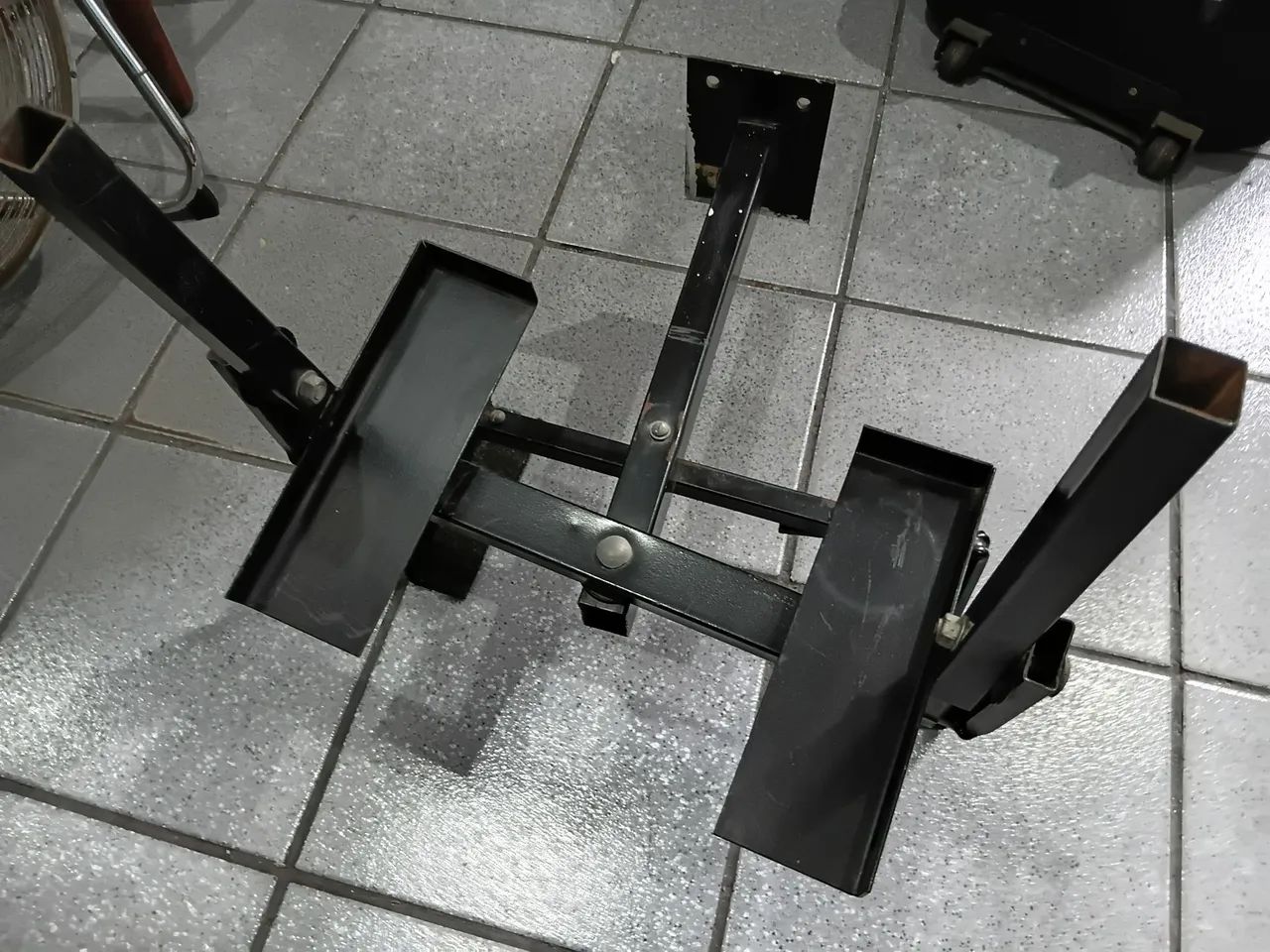 SUPORTE PAREDE TV - Foto 2
