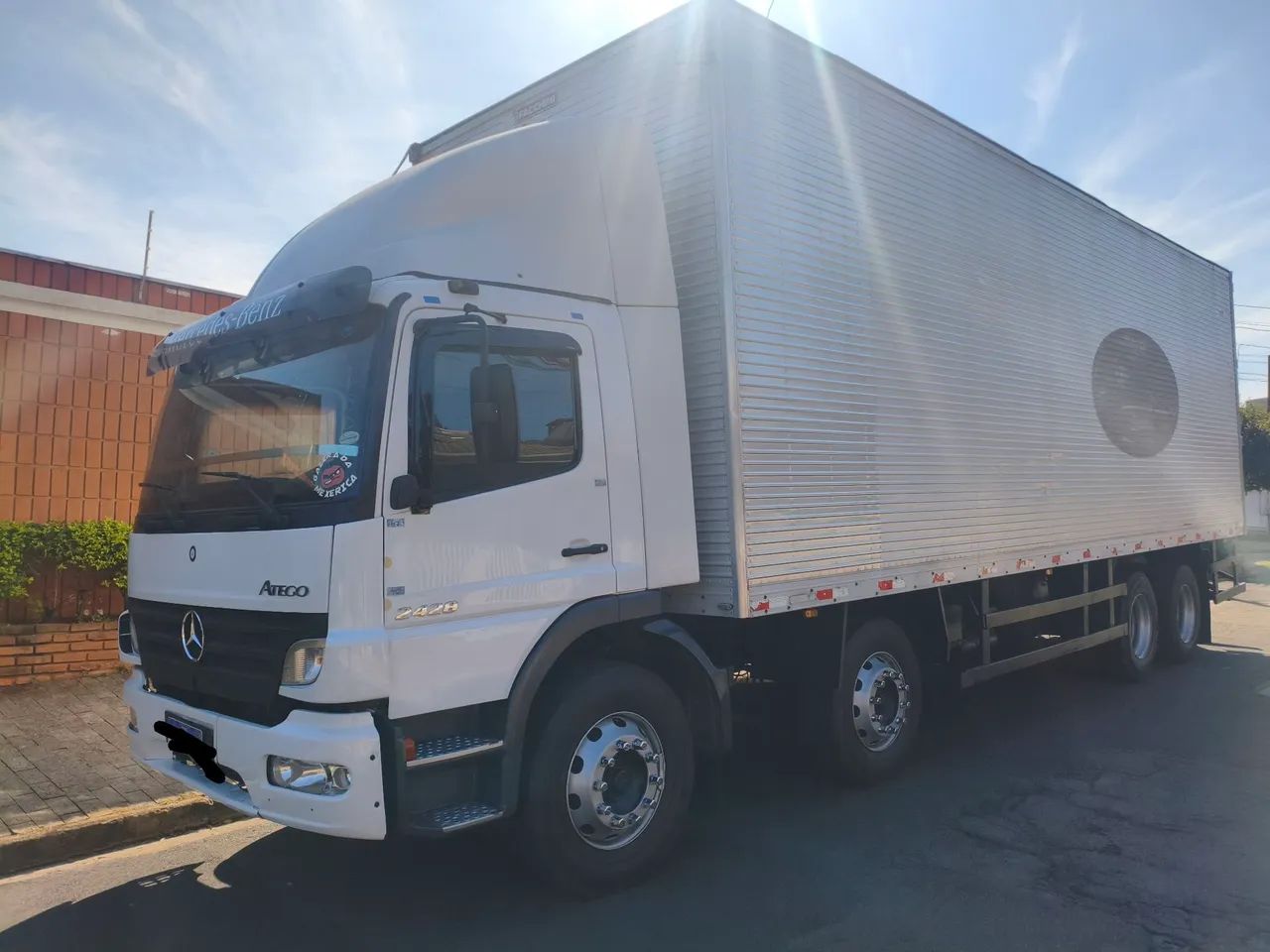 MB Atego 2428 bitruck baú 2011