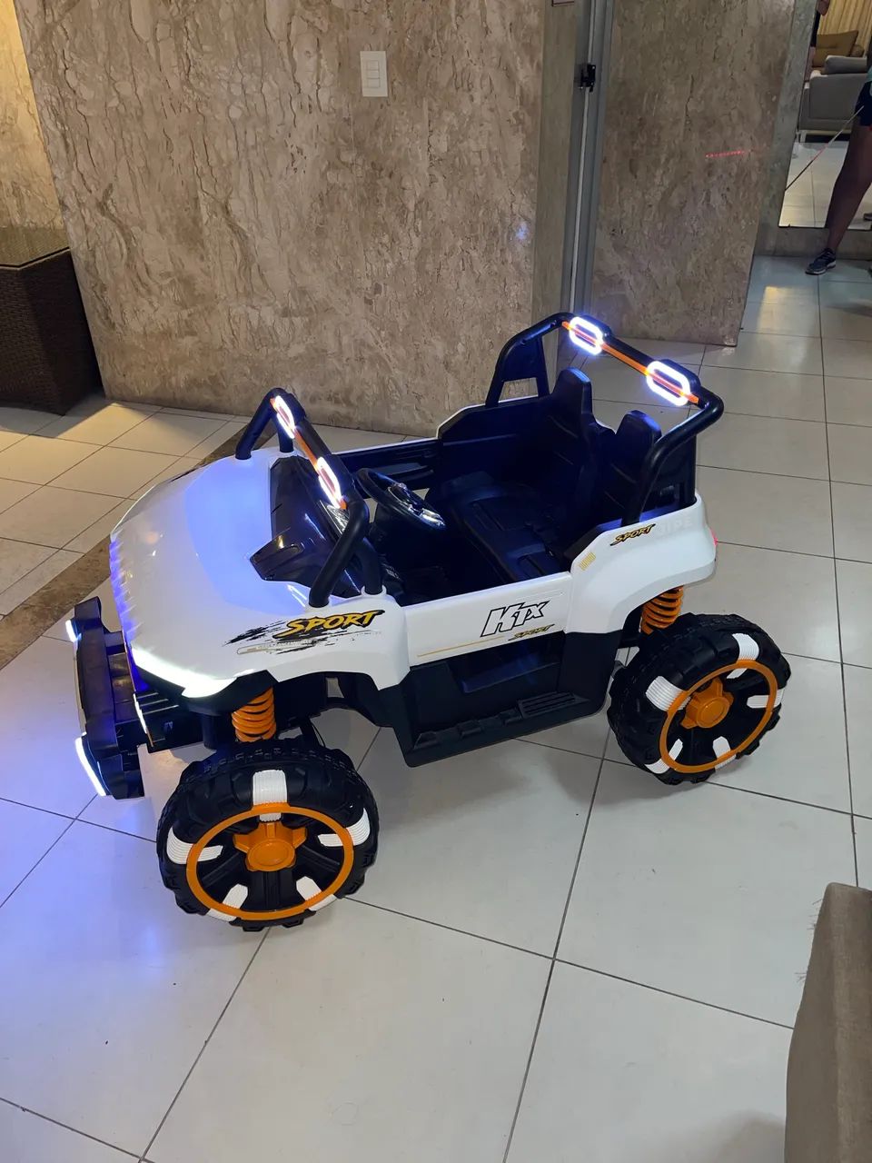 Carrinho elétrico infantil 4x4 - Foto 4