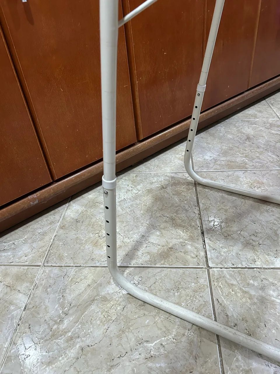 Mesa para estudos, refeições, etc - Foto 4