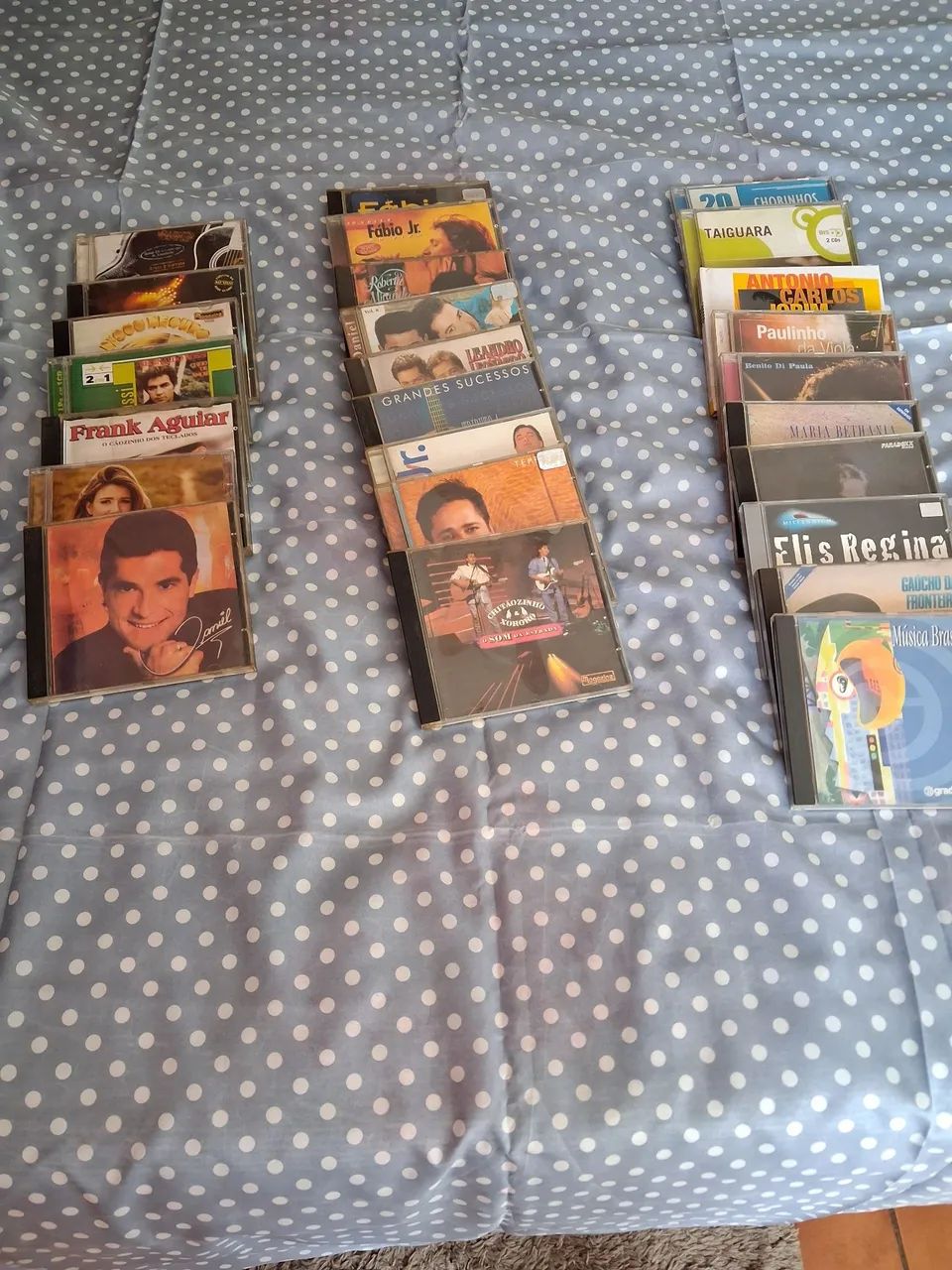 CDS USADOS ORIGINAIS MPBS, SERTAEJOS E CLÁSSICOS.