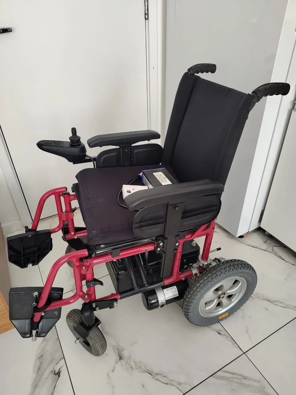 Cadeira de rodas motorizada Ortobras E4 (USADA) - Foto 5
