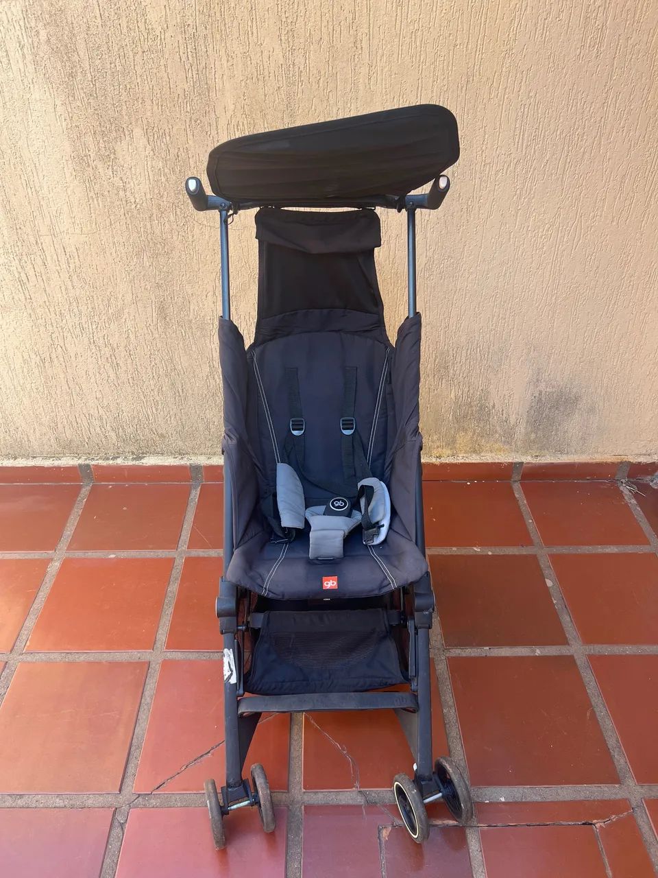 Carrinho de Bebê Ultra Compacto GB Pockit - Excelente Estado