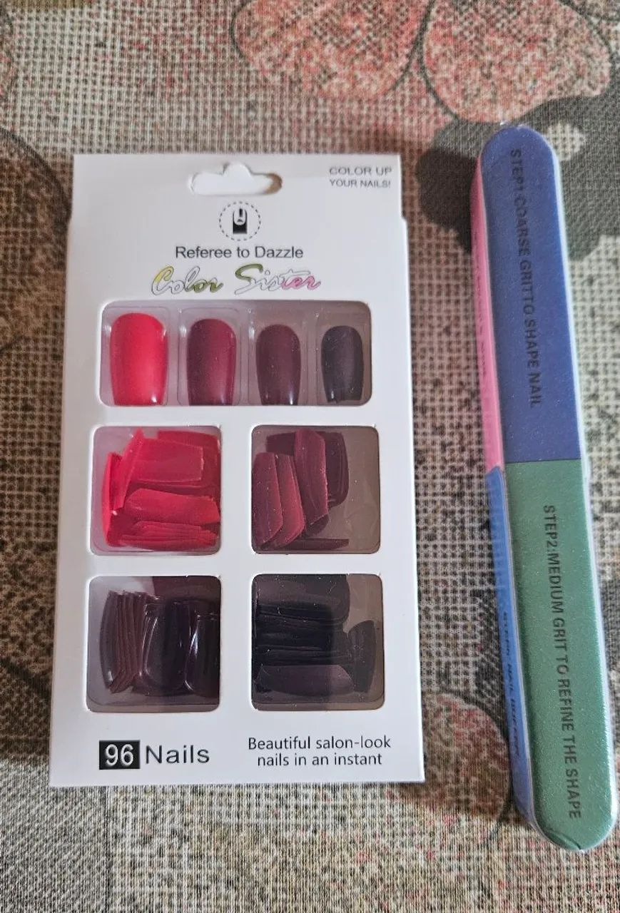 Kit 96 unhas com 4 tons de vermelho + lixa  polidora
