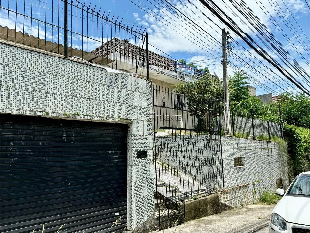 CASA - TERRENO DE 263m2 - ABRAÃO - Foto 2