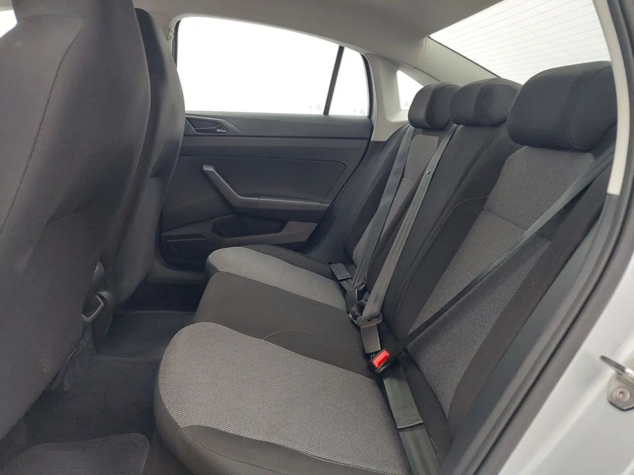 Volkswagen Virtus TSI 1.0 Flex 12V 4p Aut., foto 17 de 18