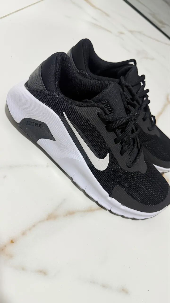 Vendo novo tênis Nike Flex Train feminino 