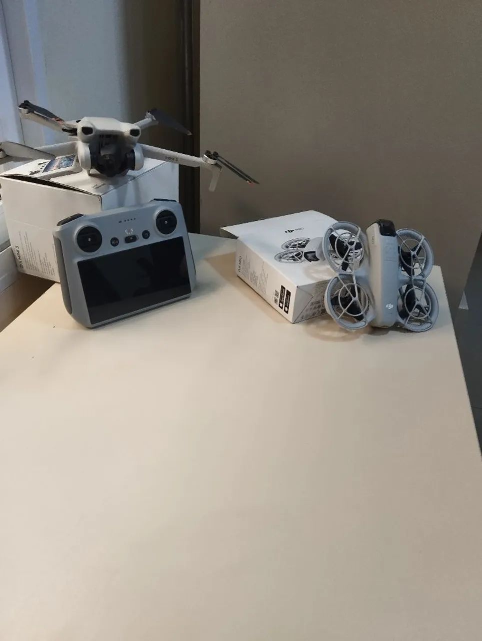 Drone mini 3 e DJI Neo