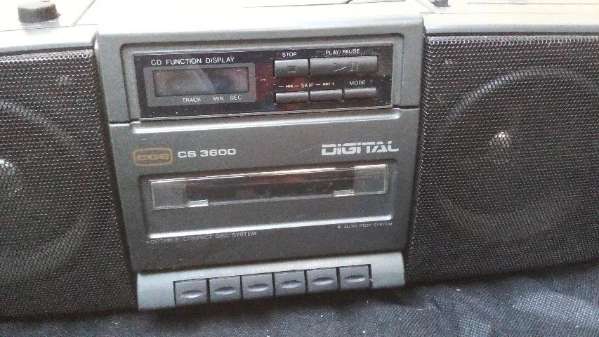 Boombox CCE CS-3600 - No Estado - Foto 3