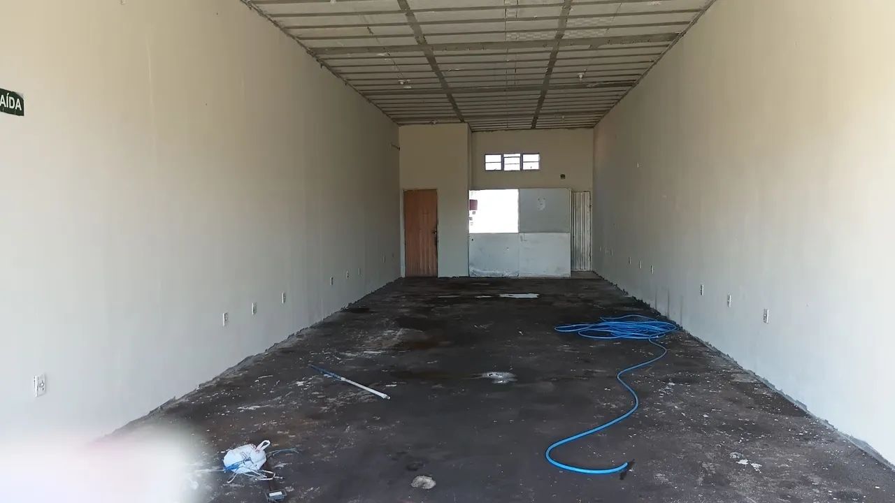 Venda e Aluguel de cômodo de comércio no bairro Monte Hebron 