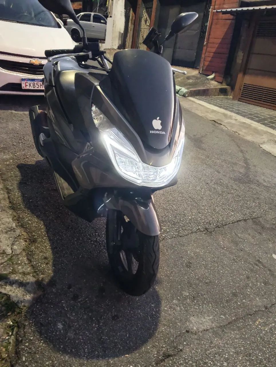 Honda PCX 2016 de procedência  - Foto 2