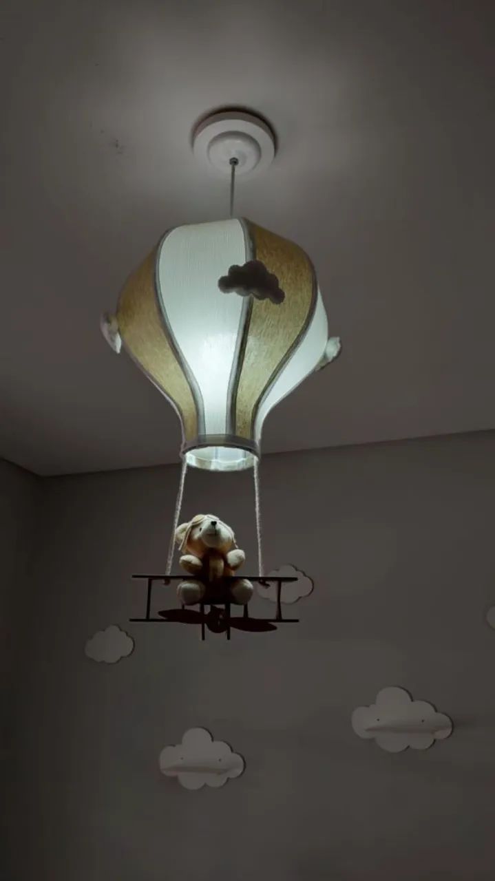 Lustre  quarto bebe