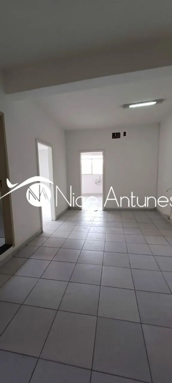 Sala comercial em Guarulhos ,Vila galvao , com dois banheiros.