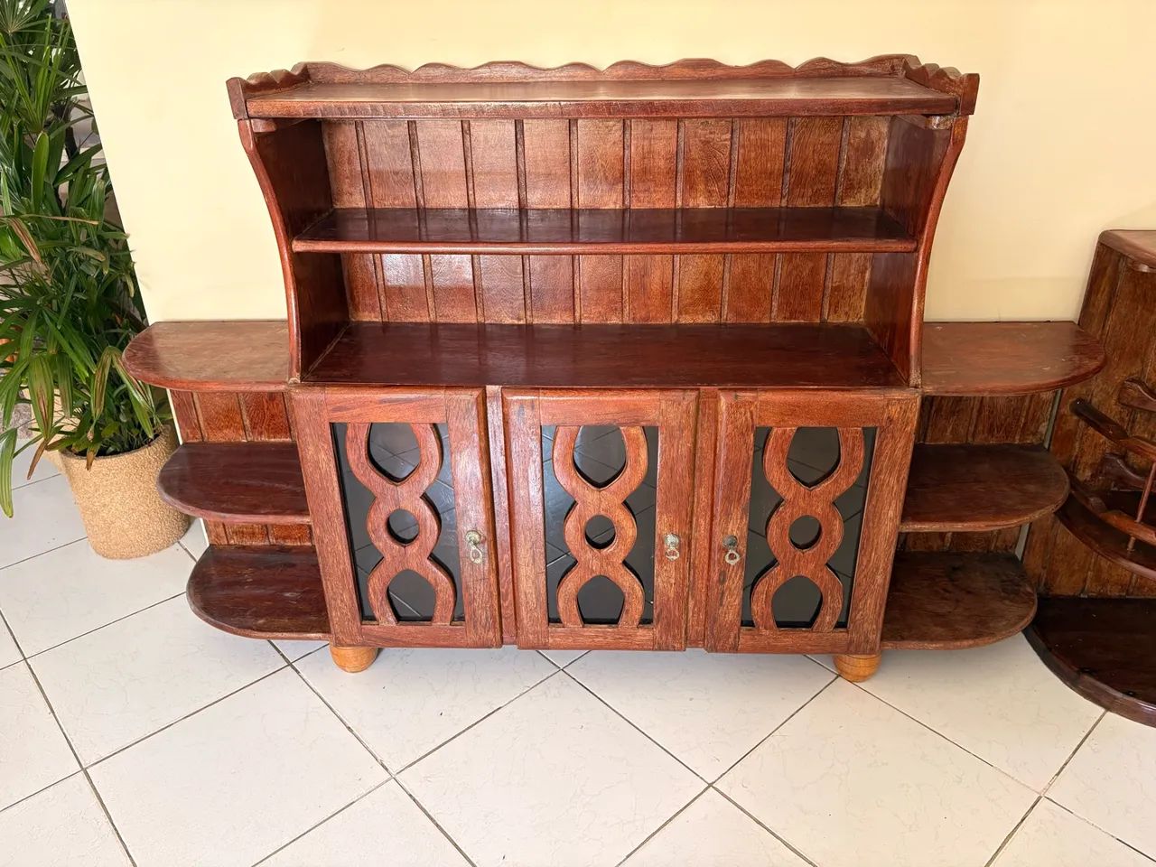 Armário rústico de madeira maciça!