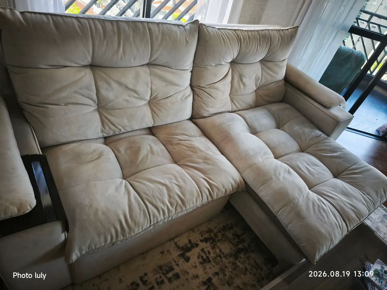 Sofá retrátil,com chaise, cinza, perfeito 