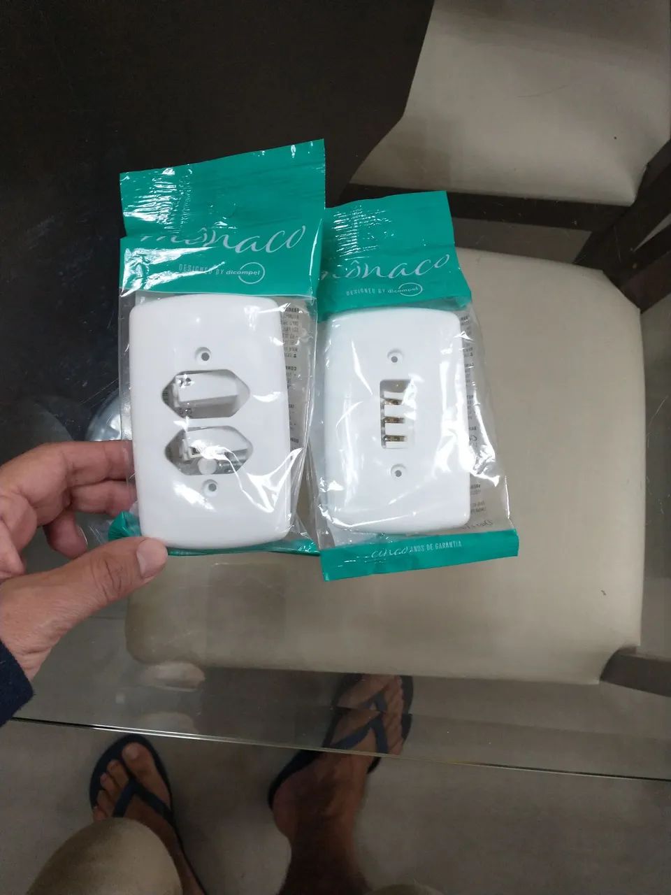 Tomada dupla + interruptor (kit) - Foto 3