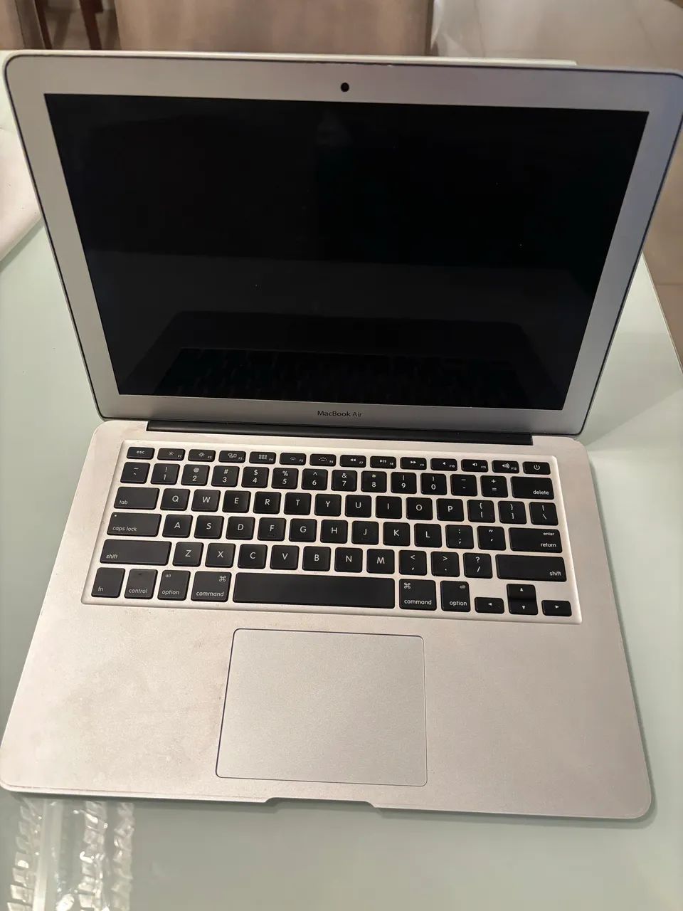 MacBook Air 13 i5 8GB, c/defeito - Foto 2