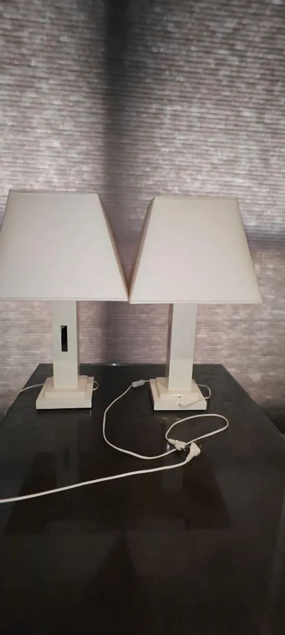 Par de Abajures Modernos para quarto