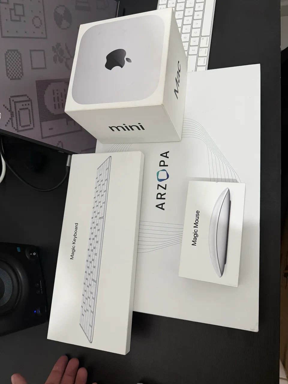 Mac Mini M4 + teclado e mouse Apple + monitor portátil arzopa Z1RC