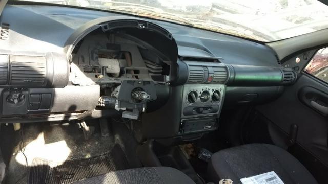 Corsa Sedan Classic 1.0 vhc 2005 Sucata Em Peças - Foto 5