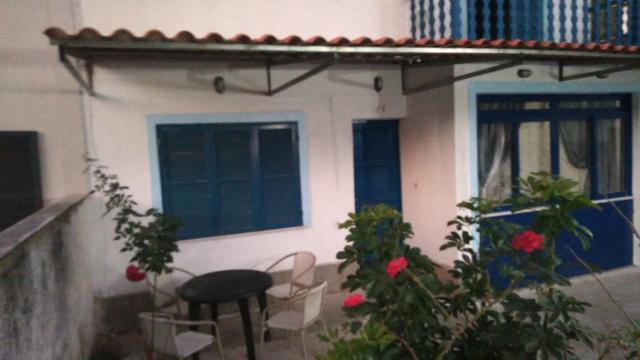 Alugo casa em condomínio mobiliada - Foto 2