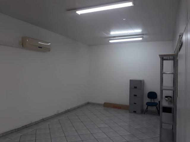 Ampla Sala / Escritório no Centro de Blumenau - Foto 16