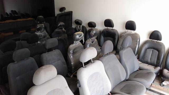 Bancos de tecido e couro p autos