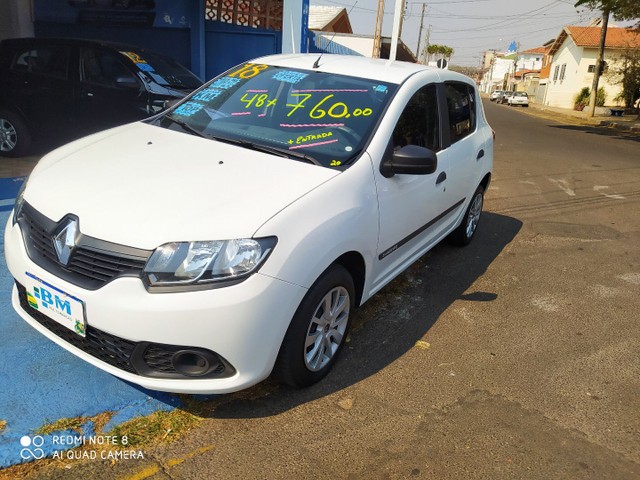 SUPER OFERTA VENDO OU TROCA OU FINANCIA SANDERO 1.0 COMPLETO ANO 2018 KM BAIXO