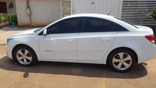 CRUZE SEDÃ 2014