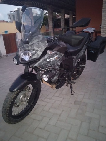 KAWASAKI VERSYS 300 CAMUFLADA