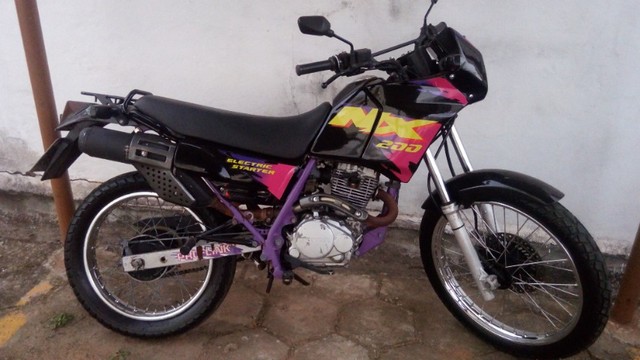 VENDO HONDA NX 200