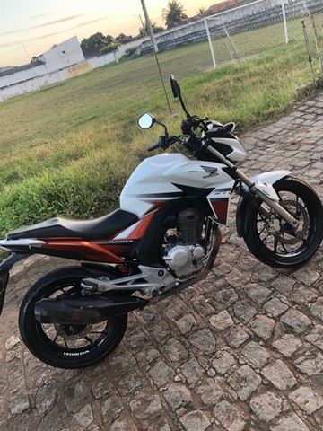 HONDA CB TWISTER 2017 ABS.