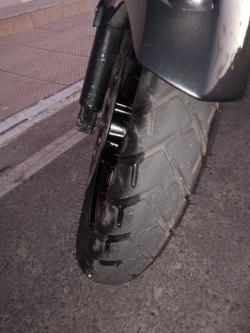 MOTO SUZUKI V-STROM DL 650 PRETO EM OTIMO ESTADO DE CONSERVAÇÃO
