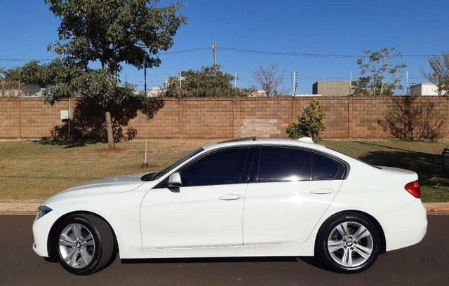 BMW 320I