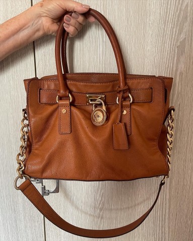 cognac michael kors bolsa
