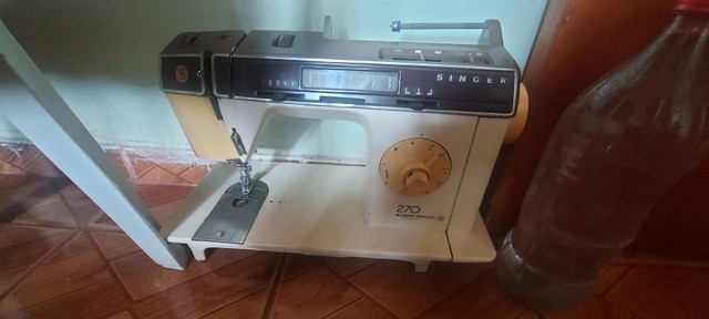 Overlque 5 fios industrial completa com mesa! - Foto 3