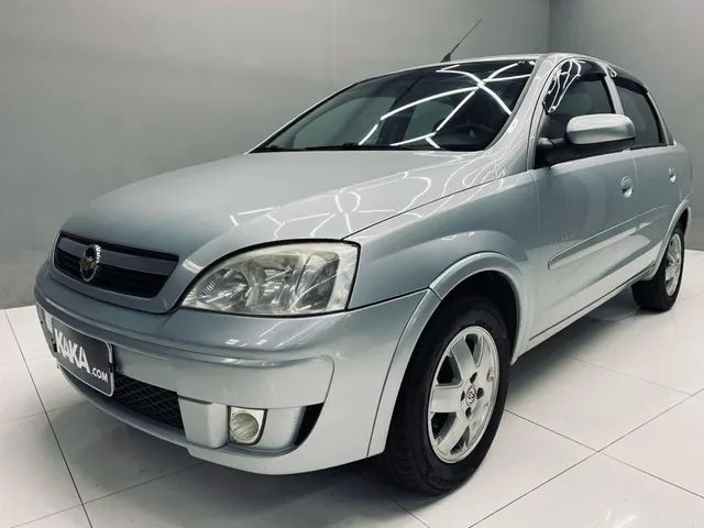 Chevrolet Corsa SEDAN PREMIUM 1.4 8V(ECONO.) por apenas R$ 19.900