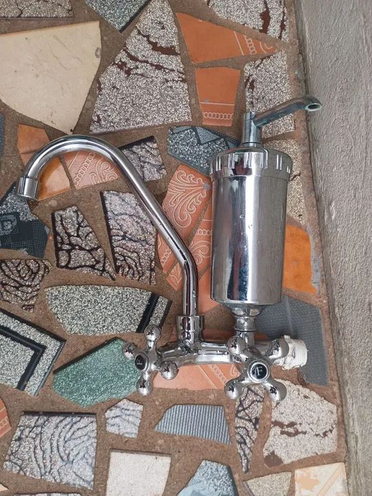 Torneira dupla com filtro  - Foto 5