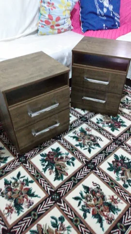 Promoção Mesa de Cabeceira Marrom - GUN