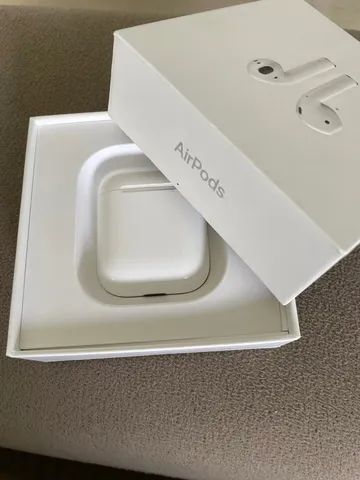 Airpods Apple com Estojo de Recarga Bluetooth Branco MV7N2BE