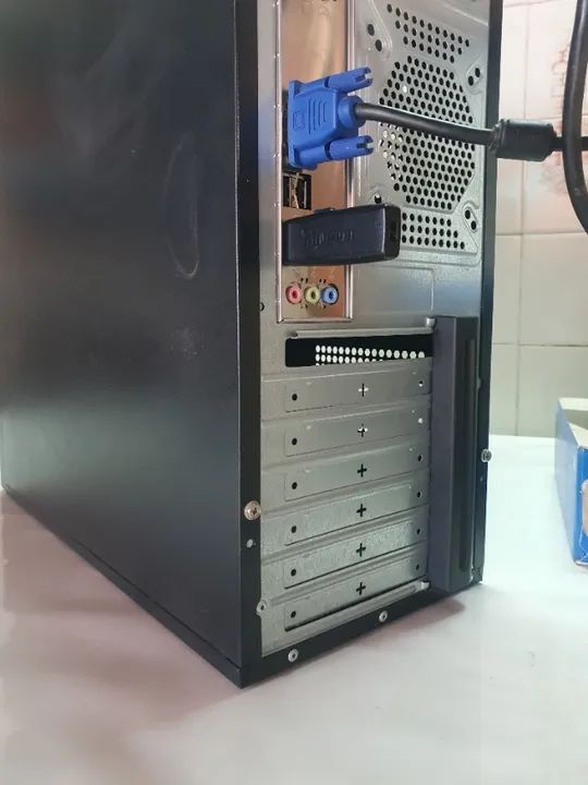 CPU desktop intel core i3 4GB ram  - Foto 3