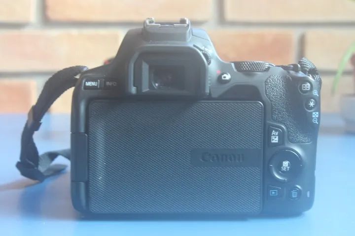 Aparelho Fotográfico REBELCanon SL3  - Foto 4