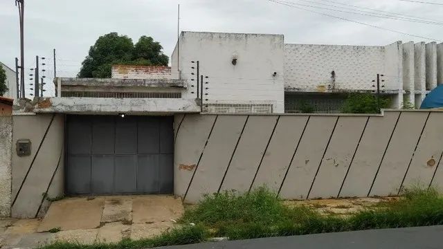 Casa Térrea  - Av. Pinel - Centro