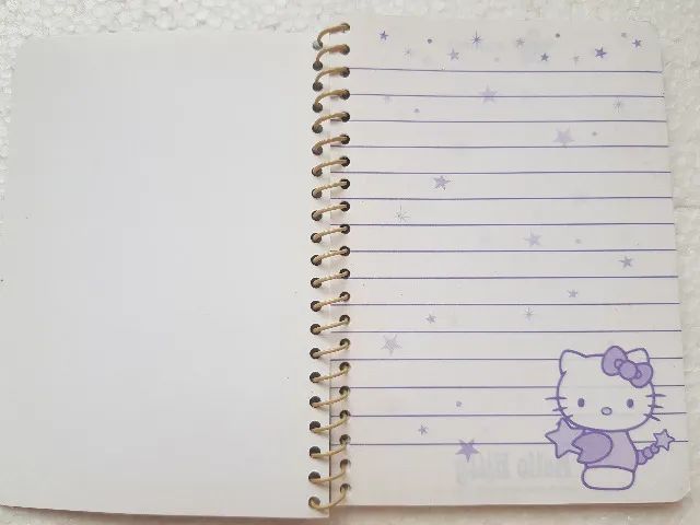 Lápis Hello Kitty + Caderneta Hello Kitty Escorpião - Sanrio - Foto 4