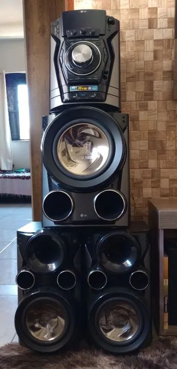 *LG X METAL BASS* super potente lugares abertos e fechados. Com 810W de potência. - Foto 2