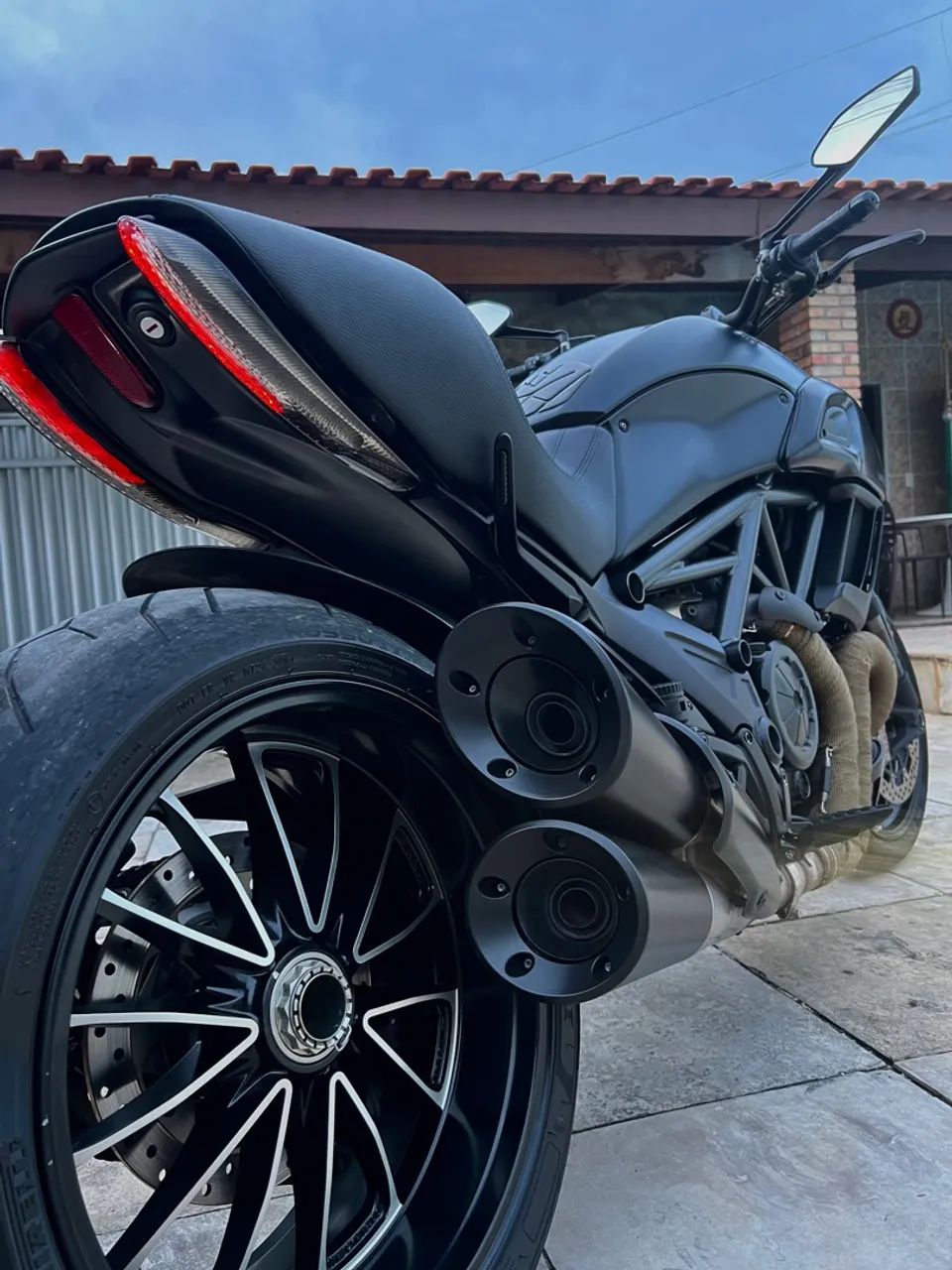 Ducati 1198 Diavel DARK - VENDIDA - Foto 5
