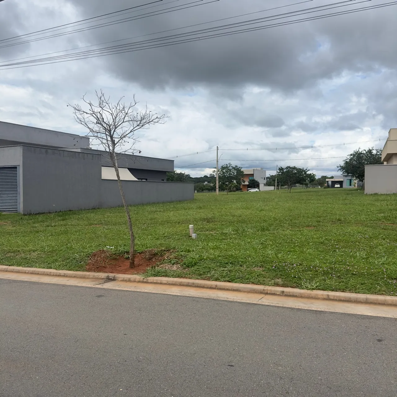 Terras Alpha 2 - Lote com 300,39m²