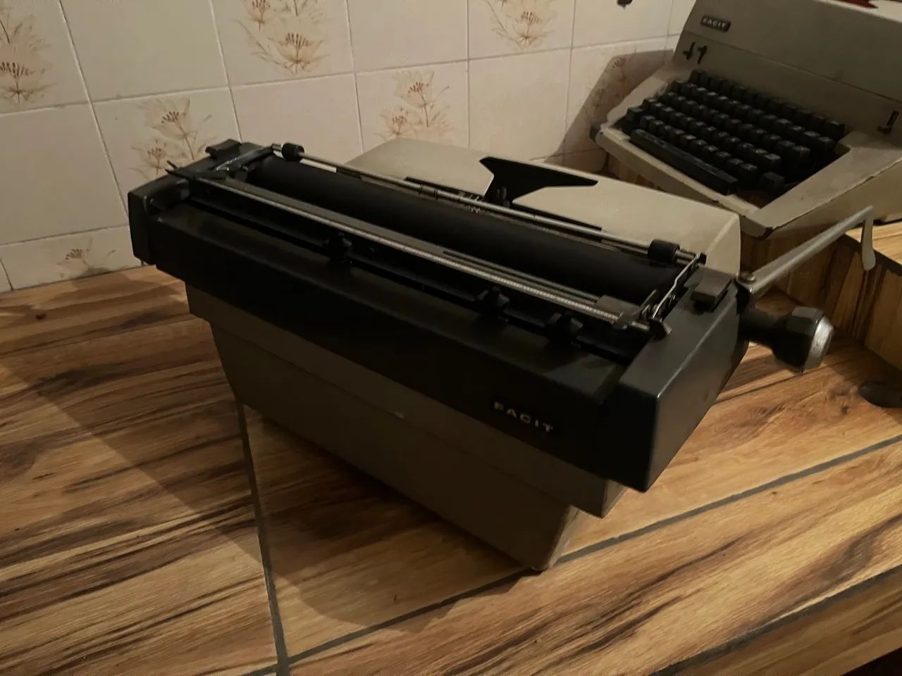 Máquina de escrever Facit antiga - Foto 2