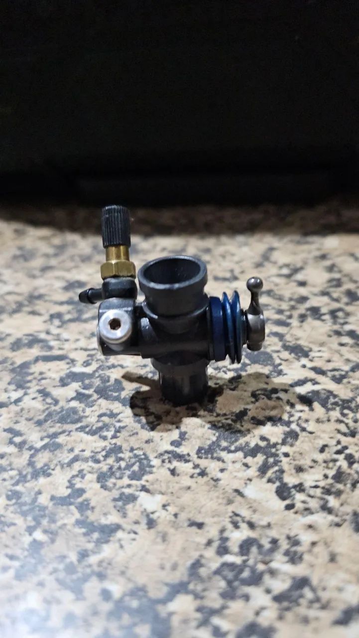 Carburador Traxxas TRX3.3 pouco usado - Foto 3