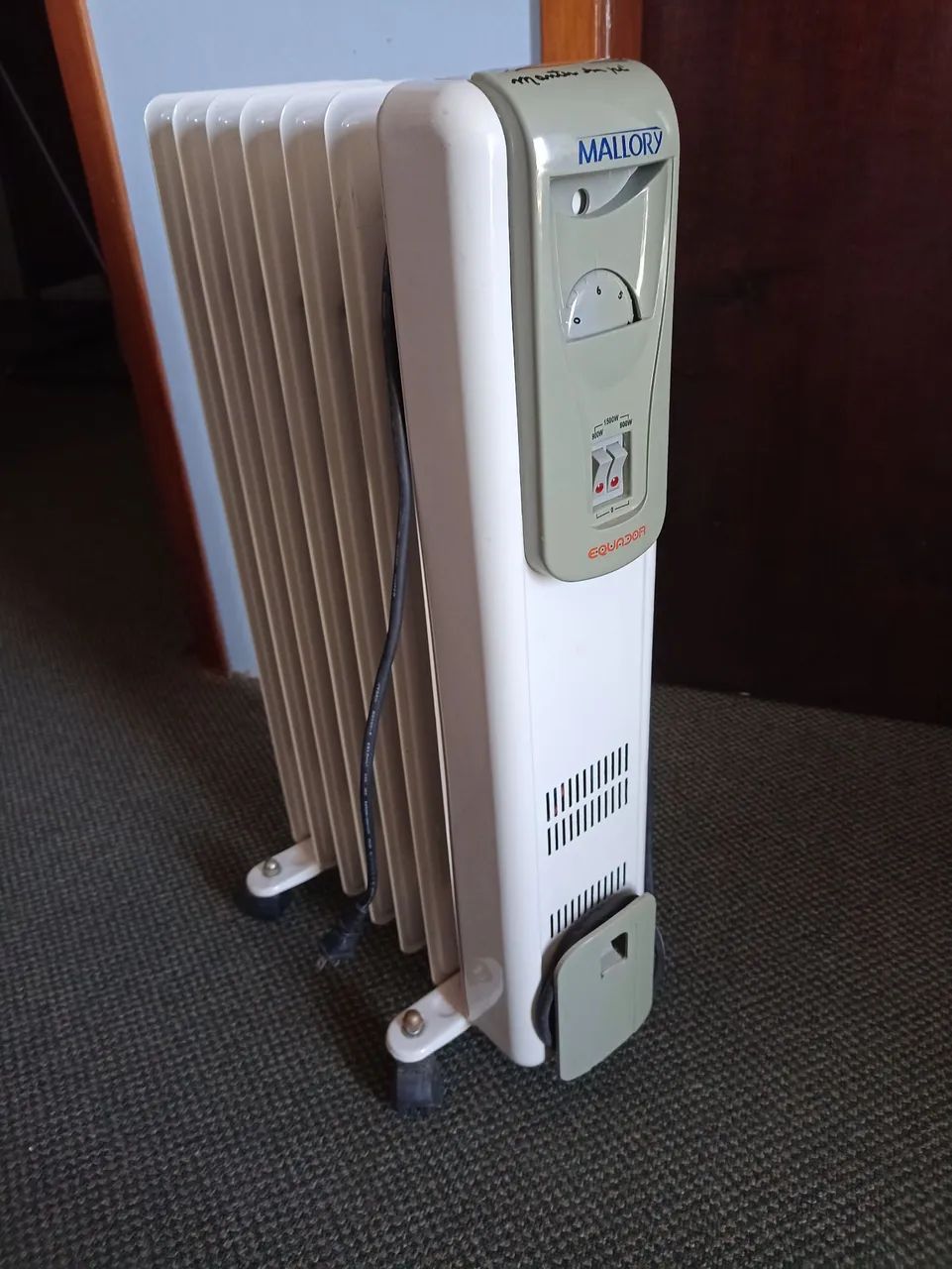 Aquecedor Elétrico Mallory Equator